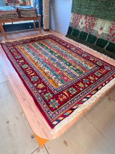 シルジャン産絨毯