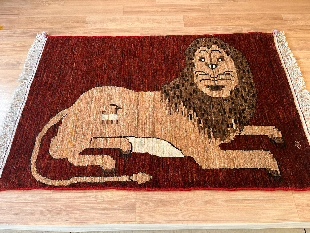 ライオンギャッベ