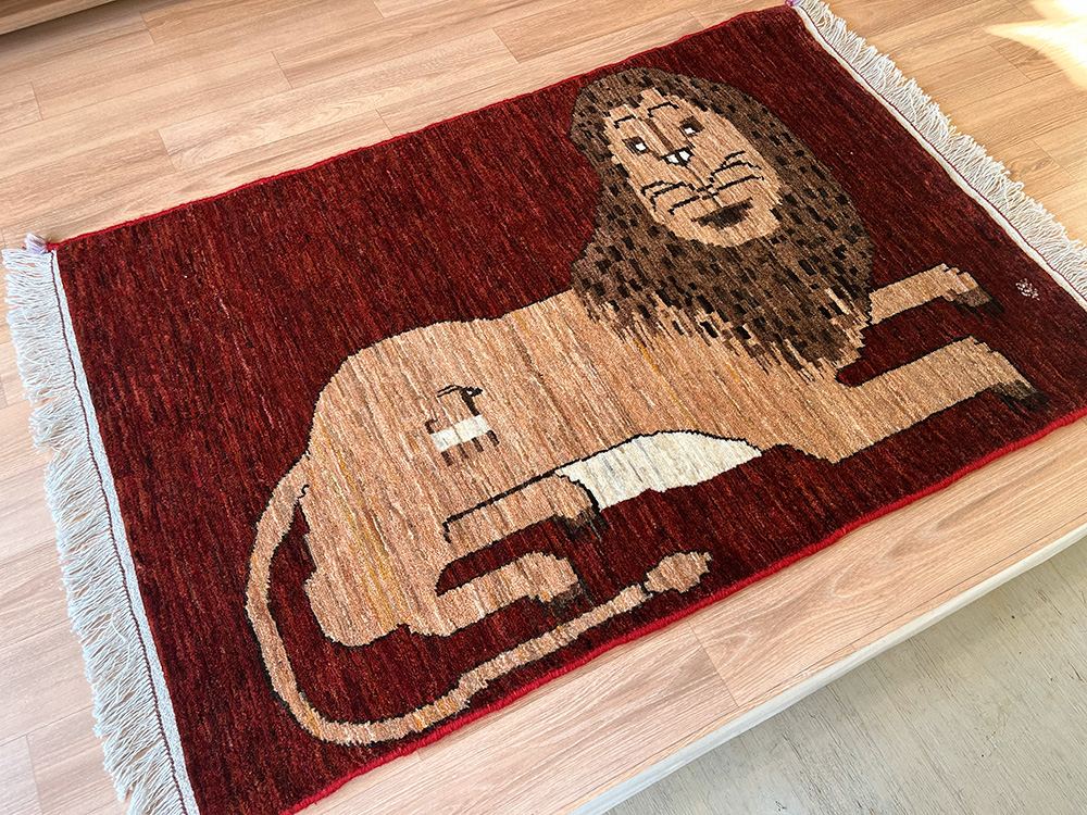 ライオンギャッベ