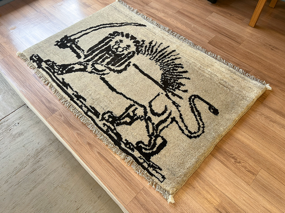 ライオンギャッベ