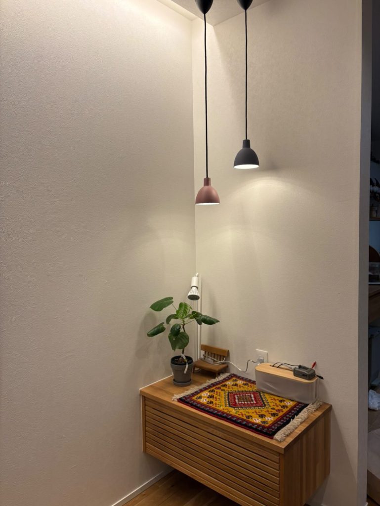 ヤラメ産ペルシャ絨毯コーディネイト