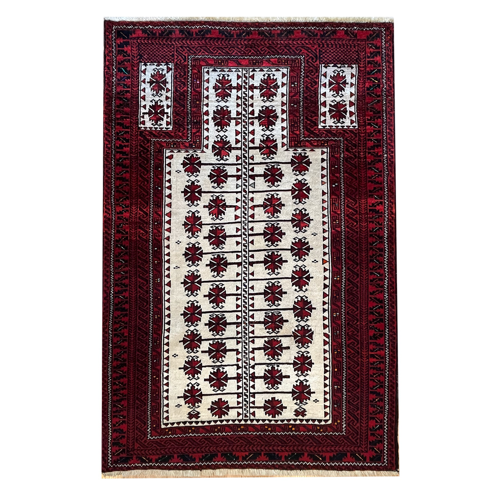 バルーチ産ペルシャ絨毯