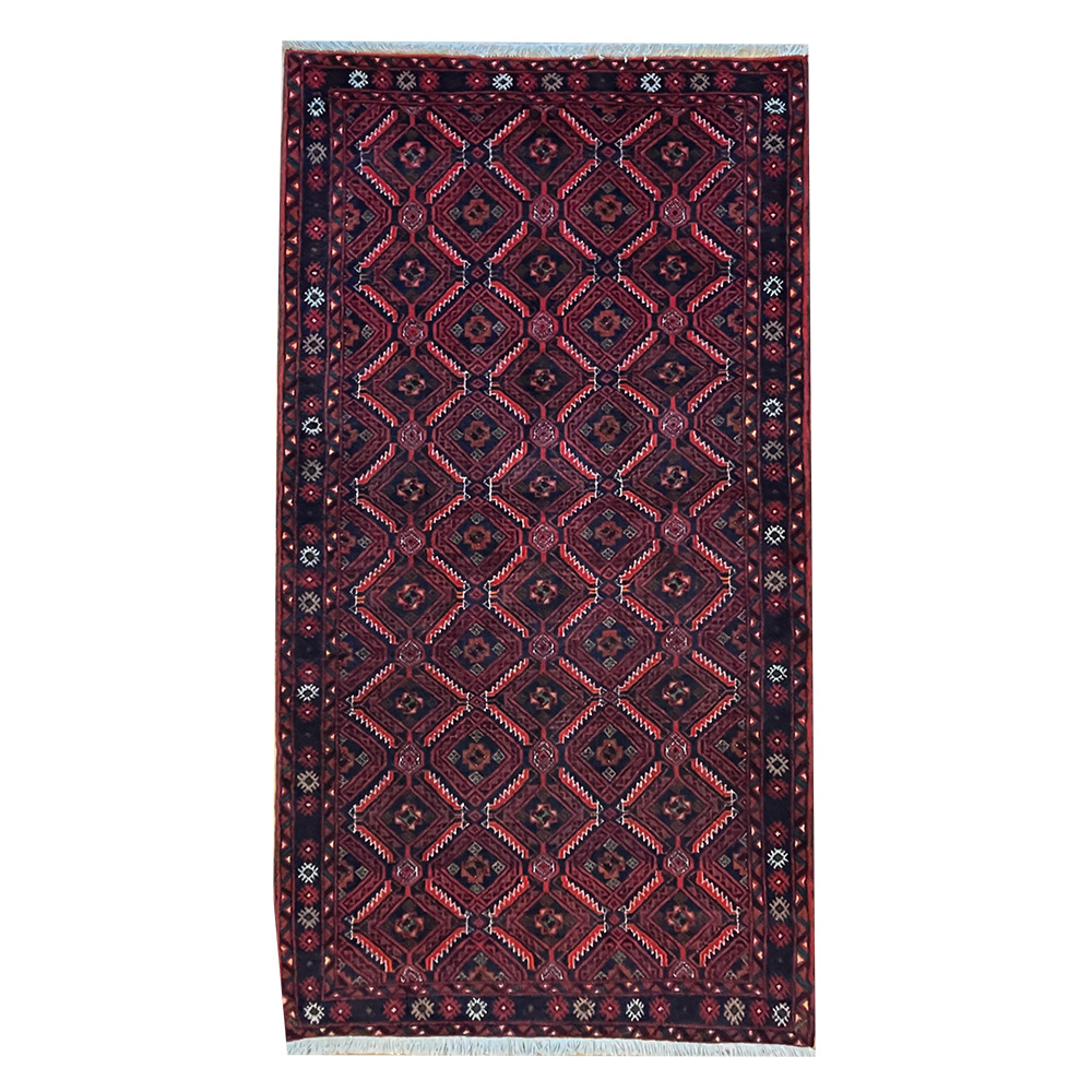 バルーチ産ペルシャ絨毯