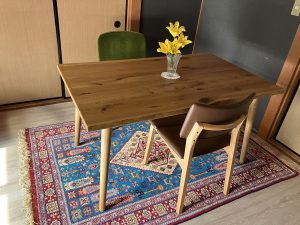 マシャド産ペルシャ絨毯コーディネイト